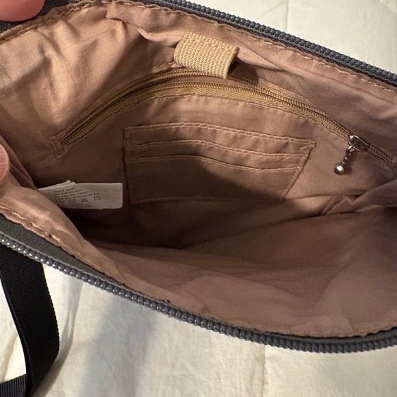 Baggalini never used - Picture 3 of 5